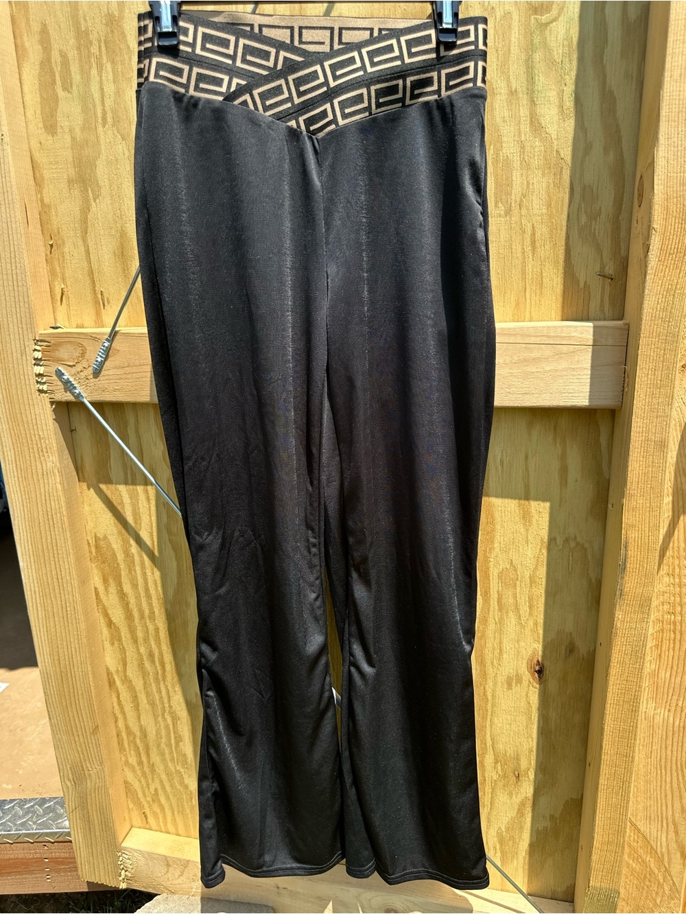 SHEIN Black Flare Pants with Geometric Waistband